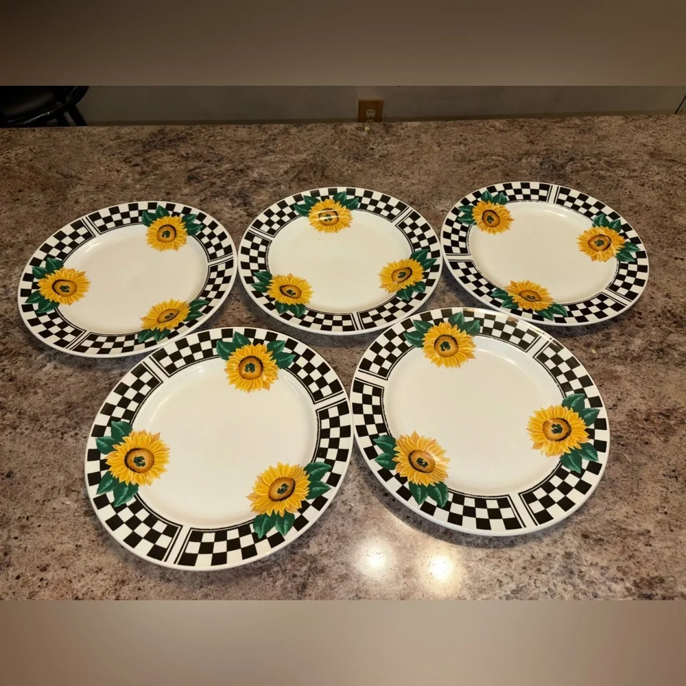 Plates - Picture 2 of 2